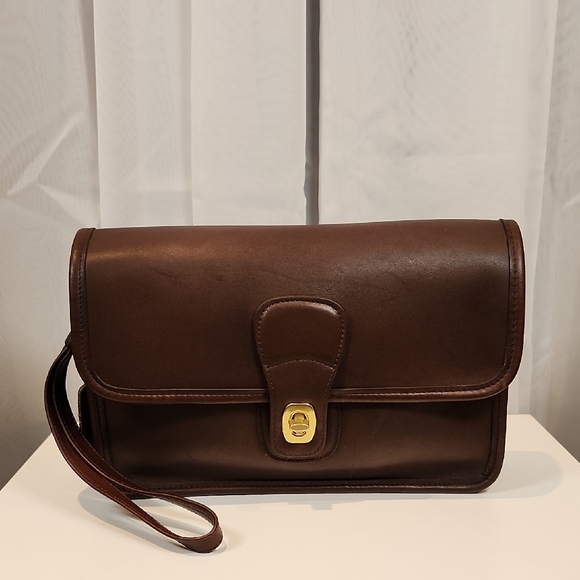 Coach Handbags - Vintage Coach Mahogany Clutch/Wristlet